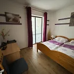 Guest house Kmecki Hram Fortuna 3*