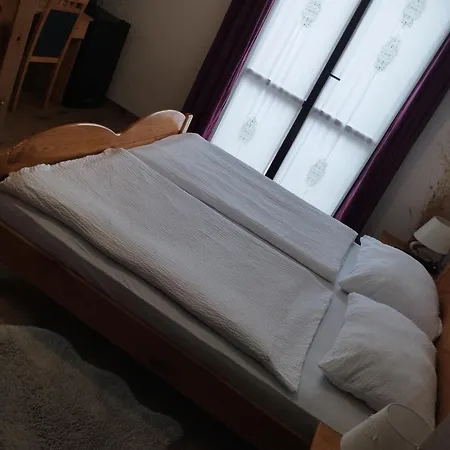 Kmecki Hram Fortuna בית הארחה 3*