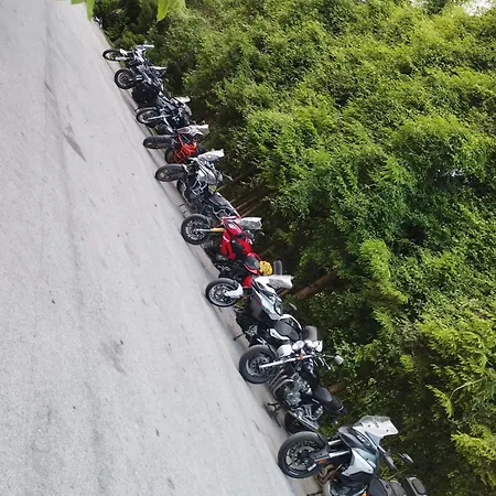 Kmecki Hram Fortuna בית הארחה