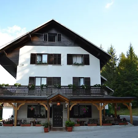 Guest house Kmecki Hram Fortuna Idrija
