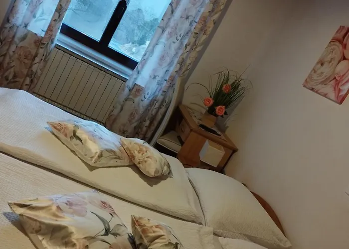 Kmecki Hram Fortuna ゲストハウス 3*