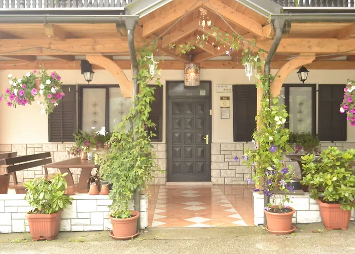 Kmecki Hram Fortuna 3* Idrija