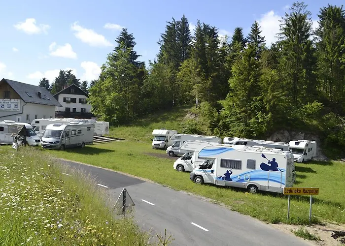 Gasthuis Kmecki Hram Fortuna Idrija